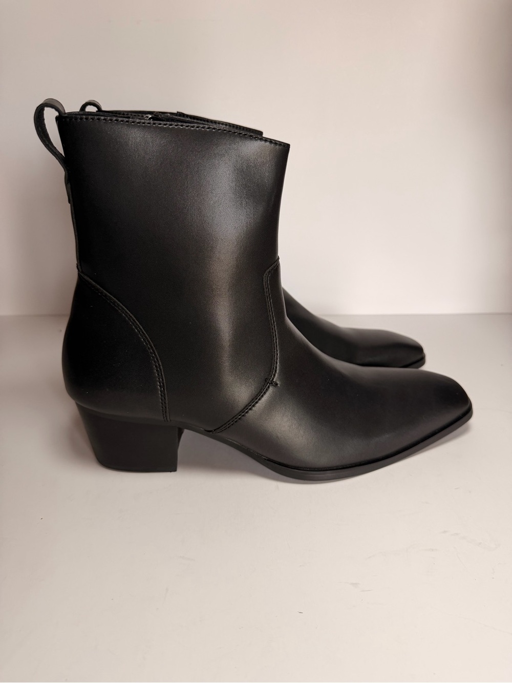 Classic Black Leather Chukka Boots